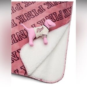 NWT Mini Dog + Cozy Logo Blanket NEW